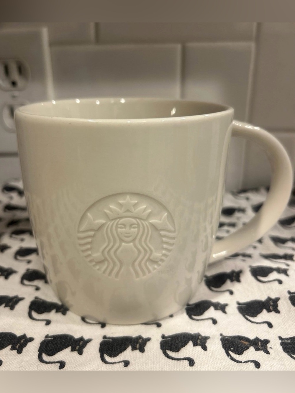 Starbucks Coffee Mug 16 oz Embossed Classic Siren Emblem Grande